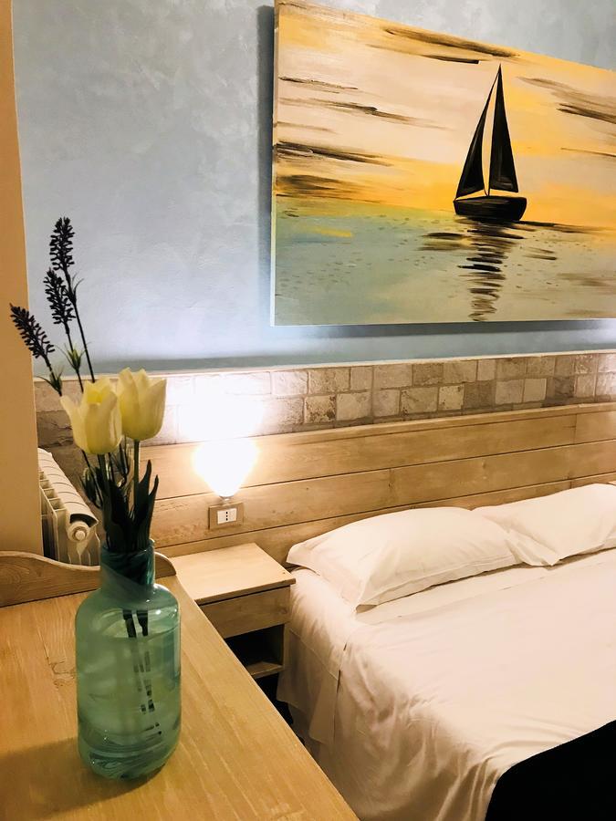 Airport Deluxe Bed & Breakfast 2*
